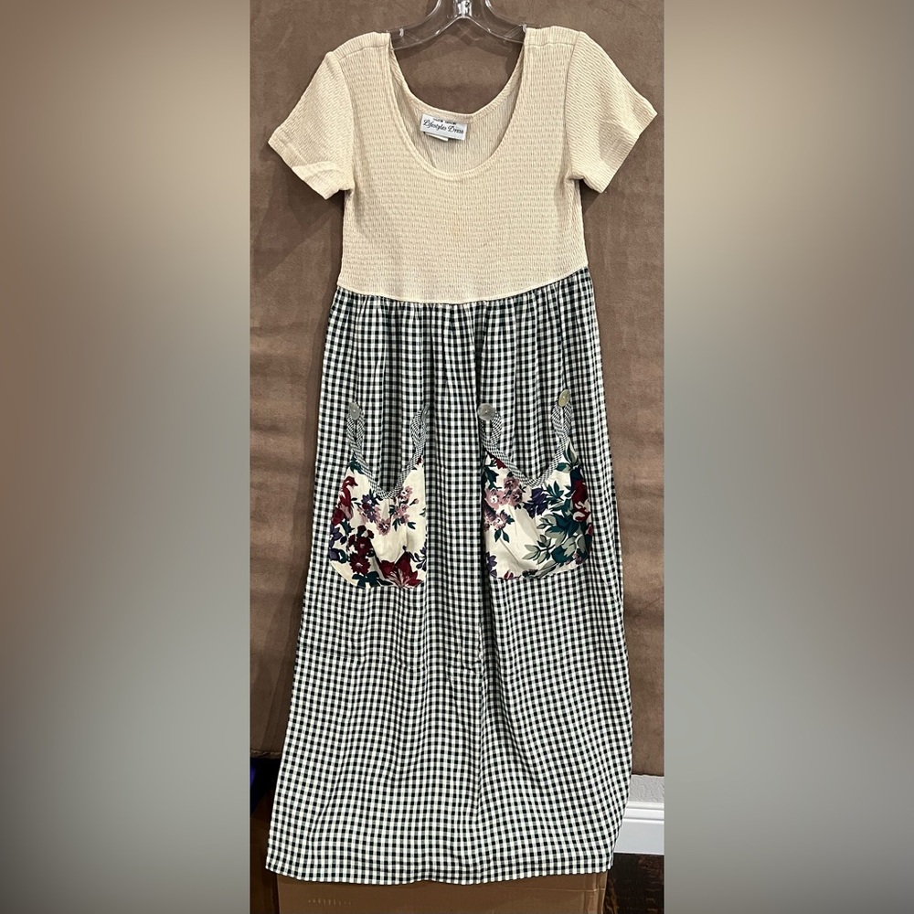 Lifestyles Dress from approximately 1998